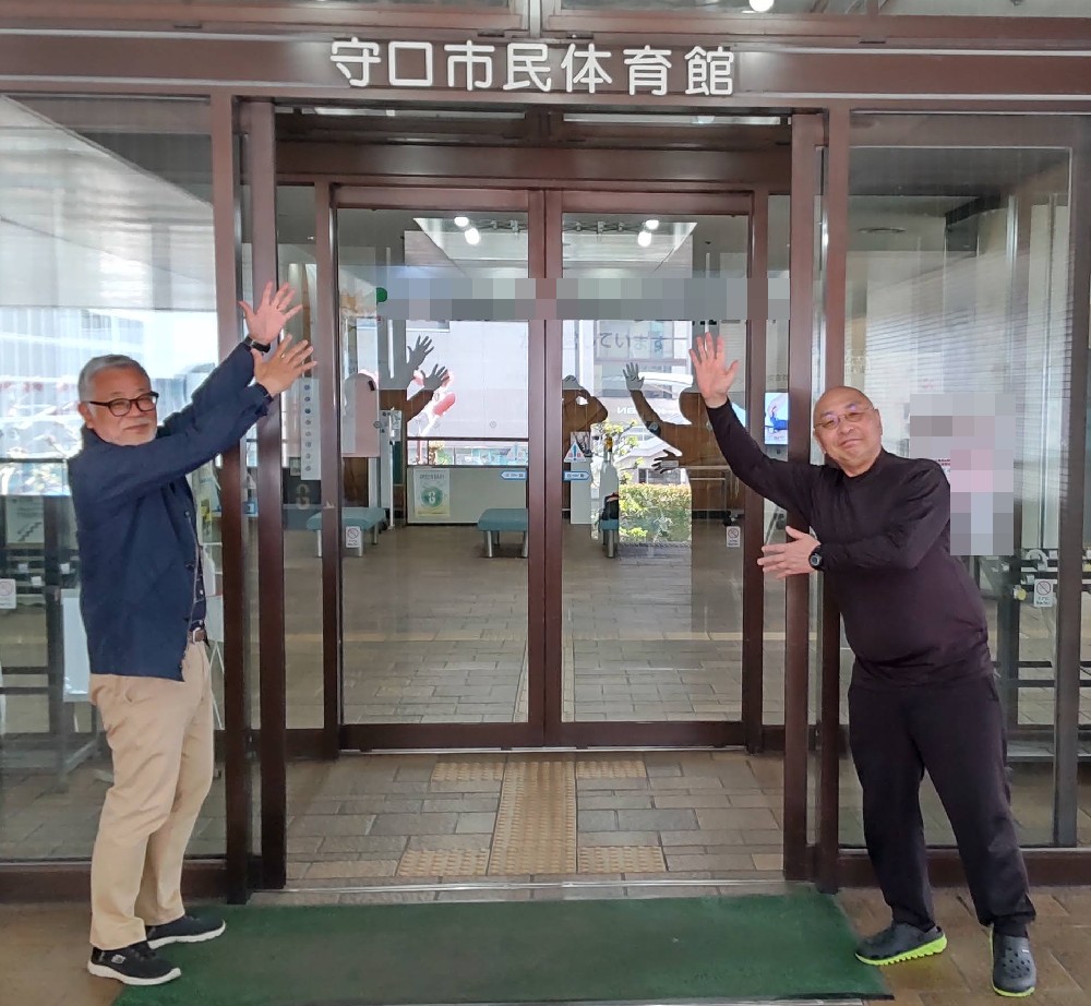 守口市民体育館でボランティア・マジックショーをやりました。